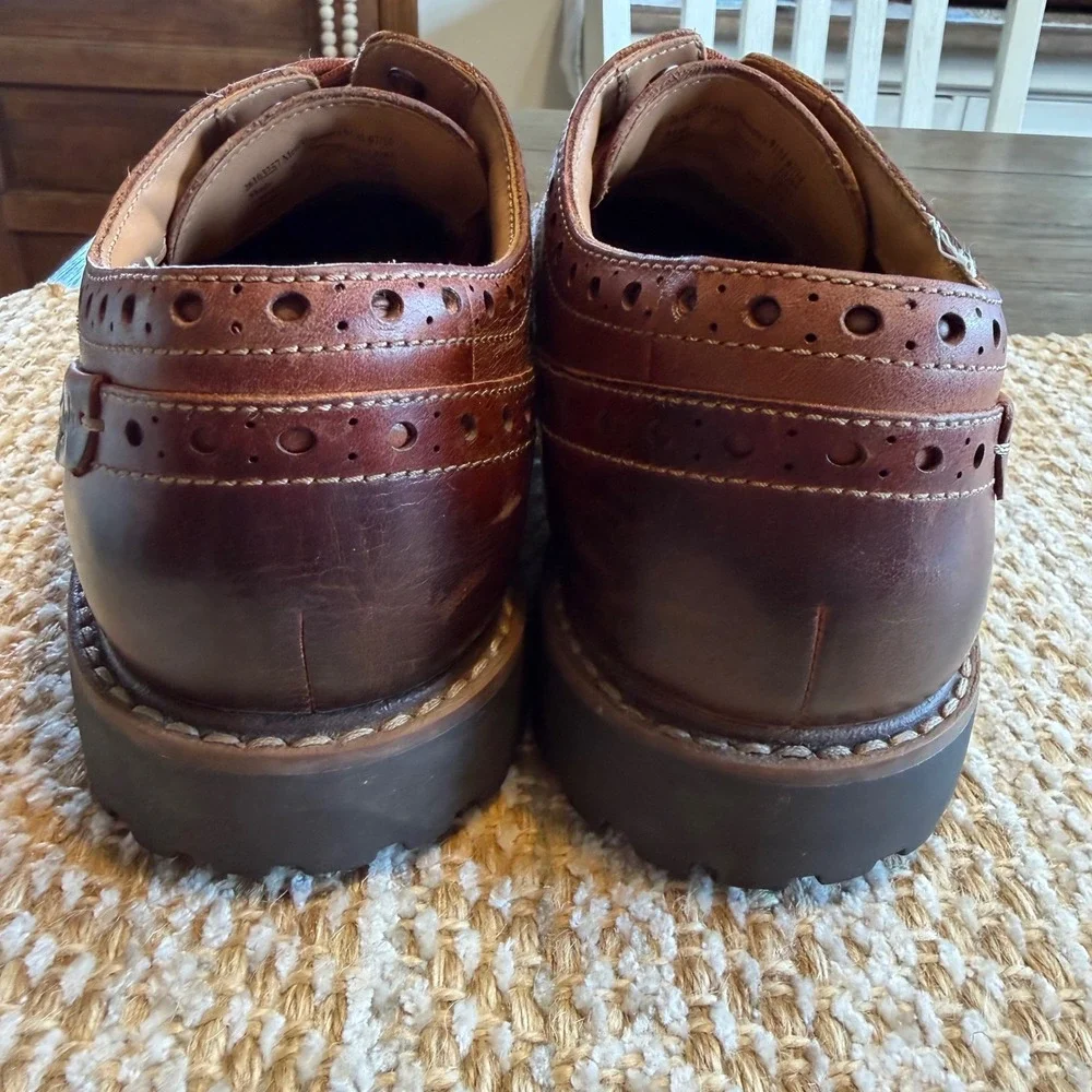 Clarks 1825 Mens Tan Brown Leather Wingtip Brogue Lug Sole Derby Shoes 9.5‎ M
